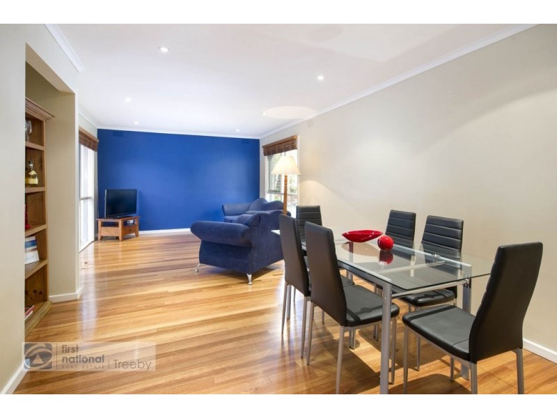 9 Holyrood Crescent, Ringwood VIC 3134