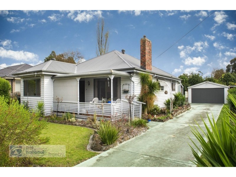 16 Ricky Court, Mooroolbark VIC 3138