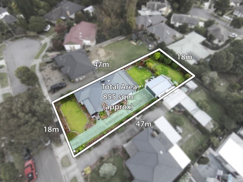 16 Ricky Court, Mooroolbark VIC 3138