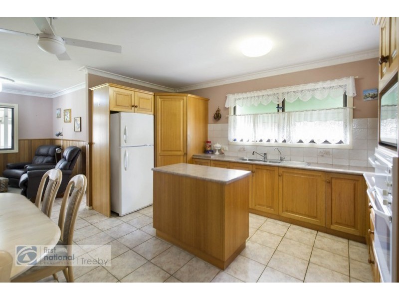 16 Ricky Court, Mooroolbark VIC 3138