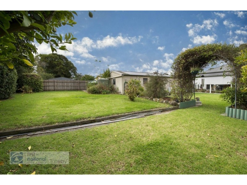 16 Ricky Court, Mooroolbark VIC 3138