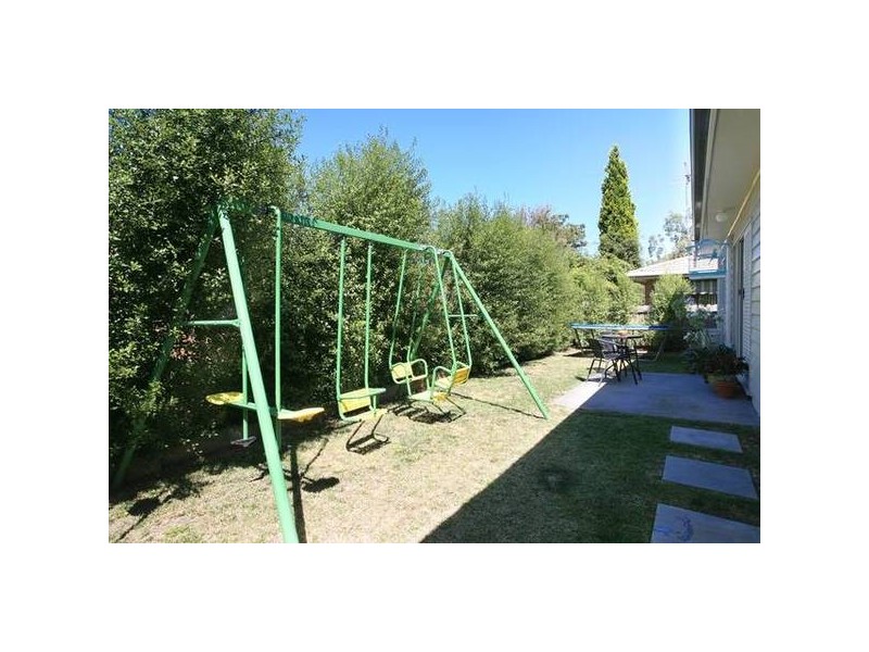 2/5 Neville Street, Ringwood VIC 3134