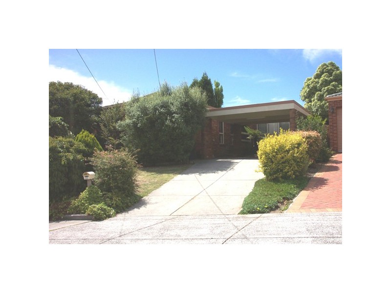 27 Jull Parade, Ringwood North VIC 3134