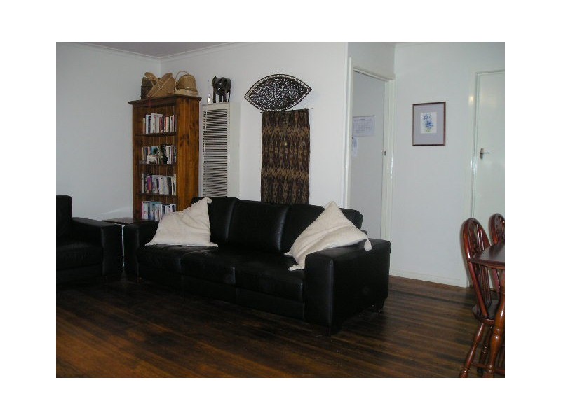 2/98 New Street, Ringwood VIC 3134