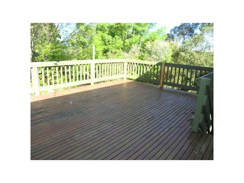 16 Baringa Road, Croydon VIC 3136
