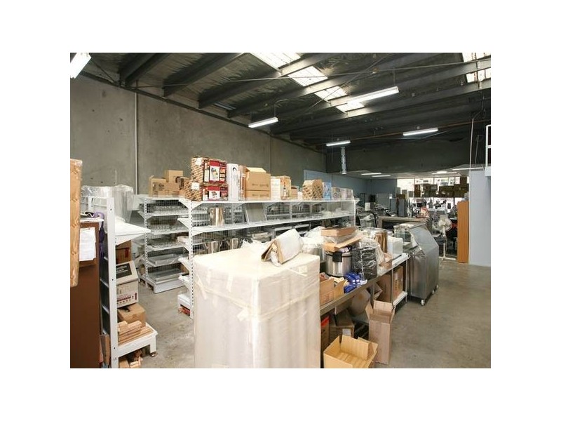 4/64 Charter Street, Ringwood VIC 3134