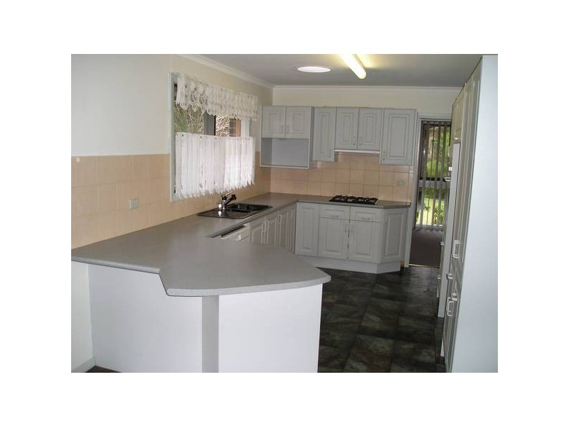 18 Taylors Road, Croydon VIC 3136
