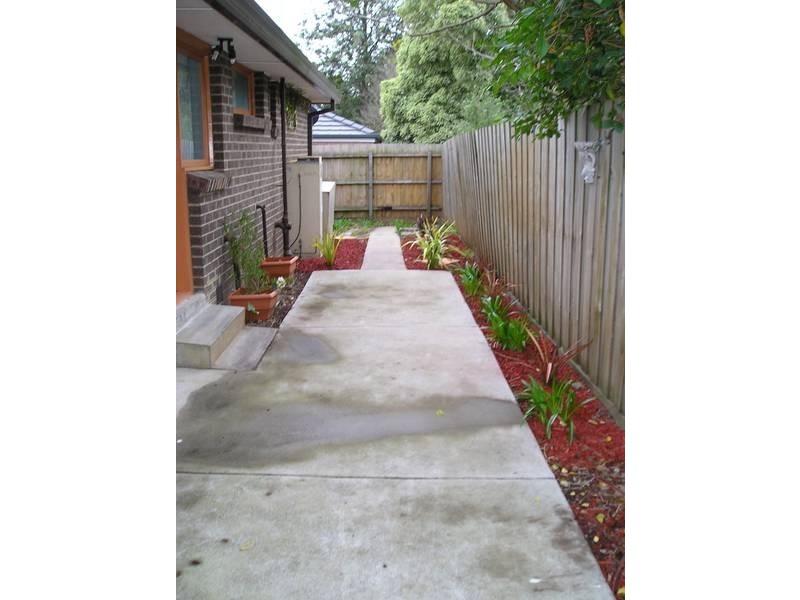 18 Taylors Road, Croydon VIC 3136