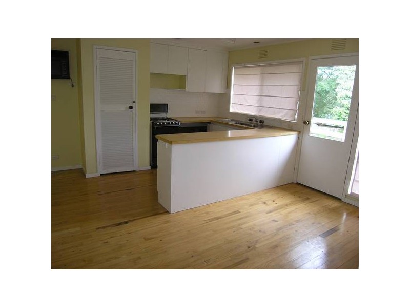 4/6 Charles Street, Ringwood East VIC 3135