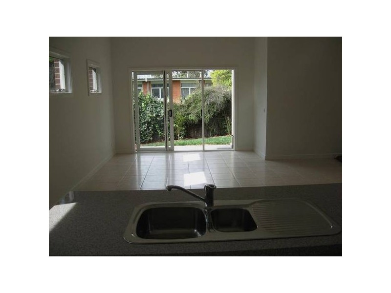 3/10-12 Belgravia Avenue, Mont Albert North VIC 3129