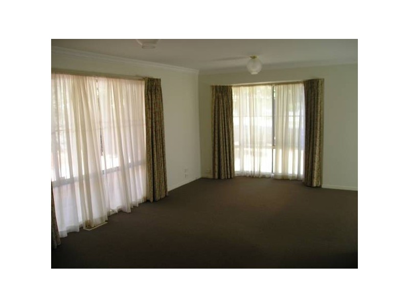 1/20 Sherbrook Avenue, Ringwood VIC 3134