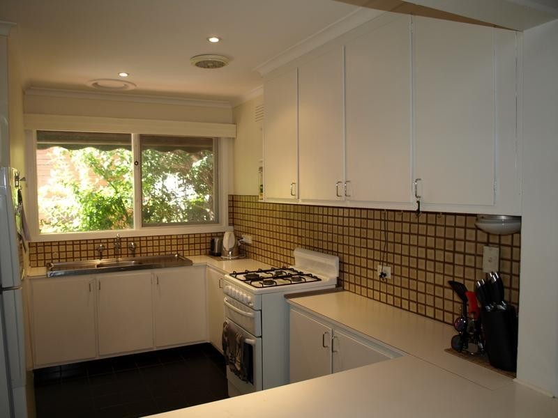2/366 Springvale Road, Forest Hill VIC 3131