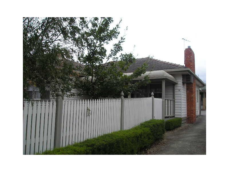 1/15 Laurence Grove, Ringwood East VIC 3135