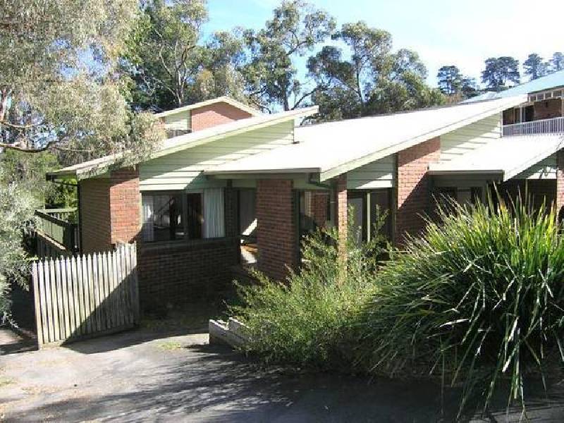 16 Baringa Road, Croydon VIC 3136