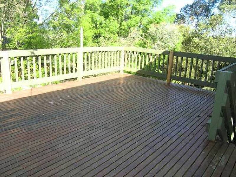 16 Baringa Road, Croydon VIC 3136