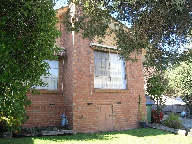 14 Davey Drive, Ringwood East VIC 3135