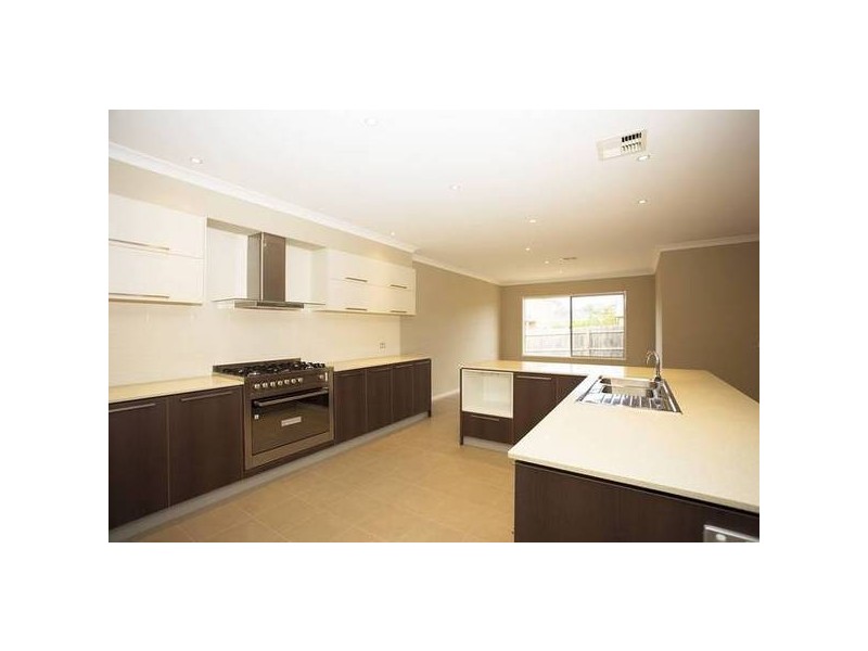Mina Court, Ringwood North VIC 3134