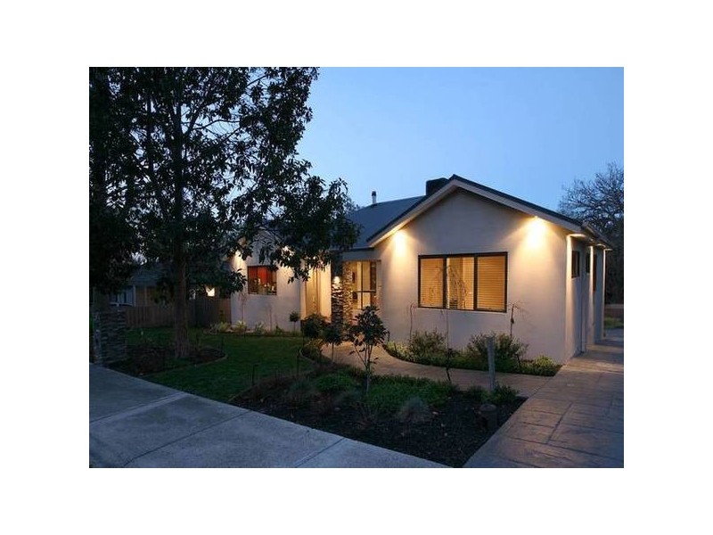 Alice Street, Croydon North VIC 3136