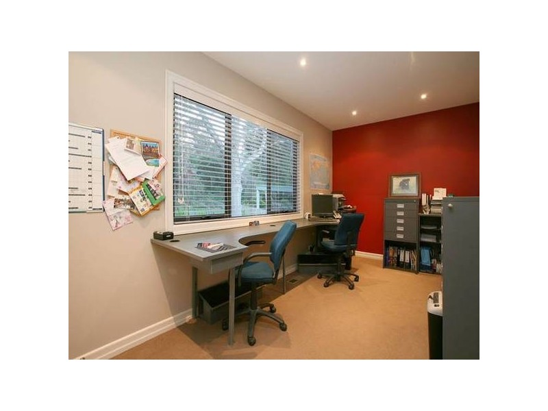 Alice Street, Croydon North VIC 3136