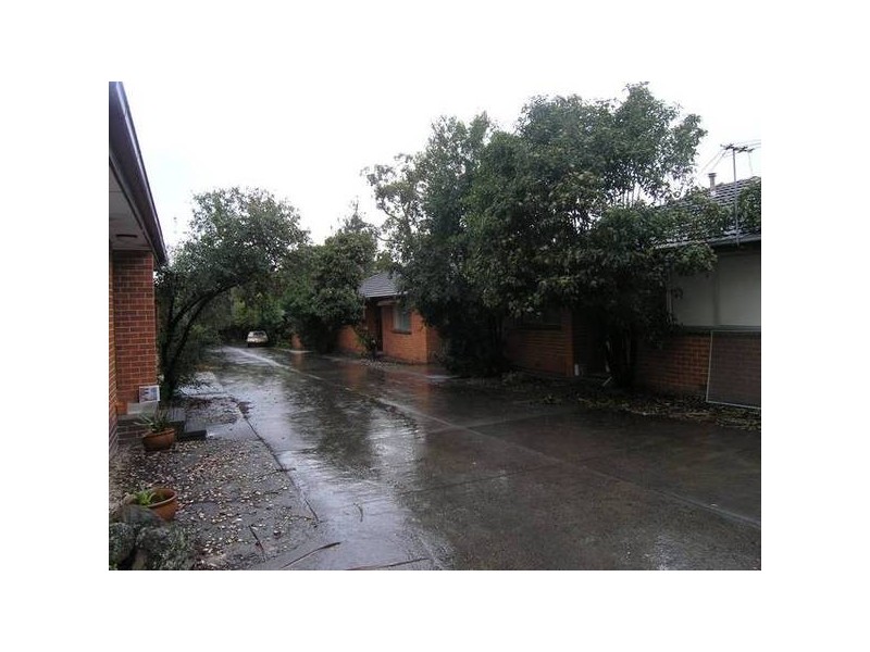 Vinter Avenue, Croydon VIC 3136