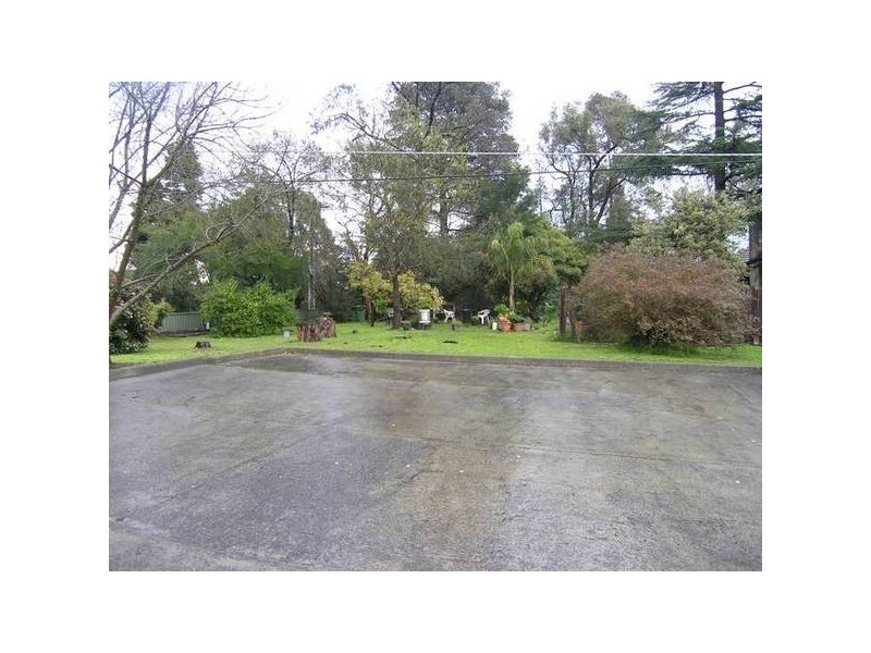 Vinter Avenue, Croydon VIC 3136