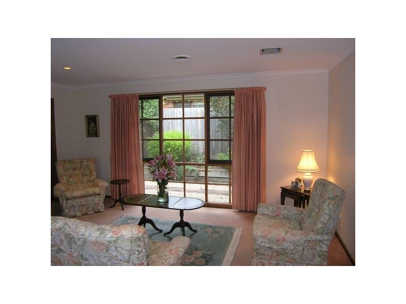 Thomas Street, Ringwood VIC 3134