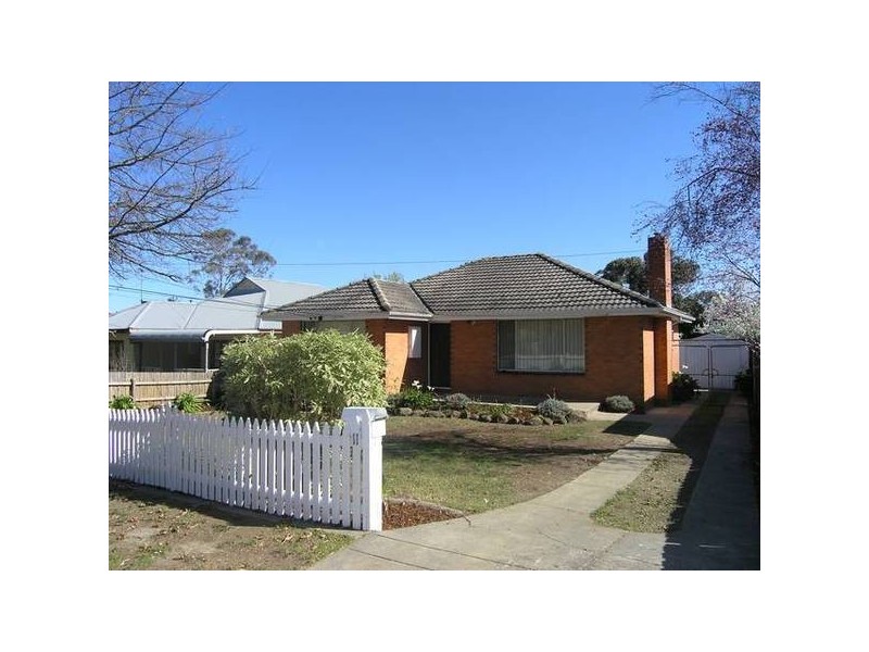 Robinson Street, Croydon VIC 3136