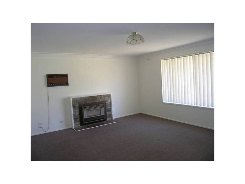 Robinson Street, Croydon VIC 3136