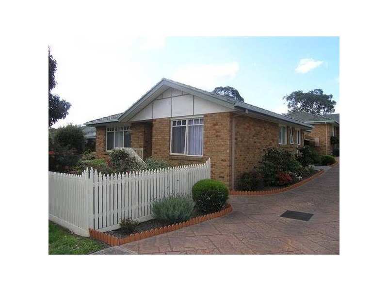 1/10 Oliver Street, Ringwood VIC 3134
