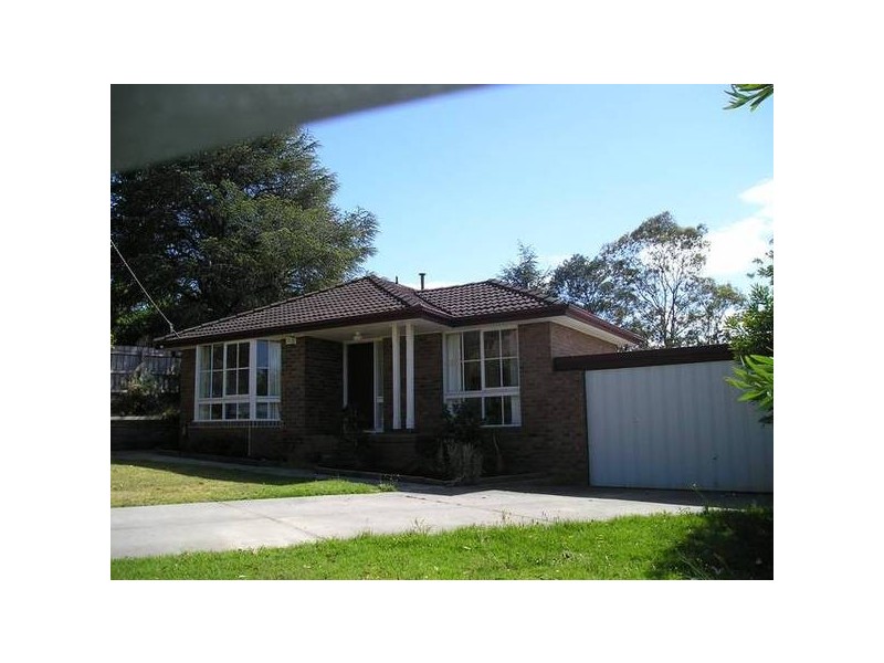 12 Poynton Avenue, Ringwood VIC 3134