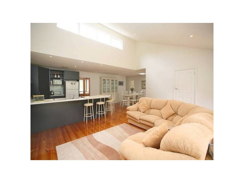 2 Tulip Court, Warranwood VIC 3134