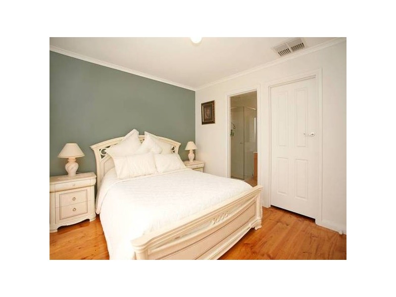 2 Tulip Court, Warranwood VIC 3134