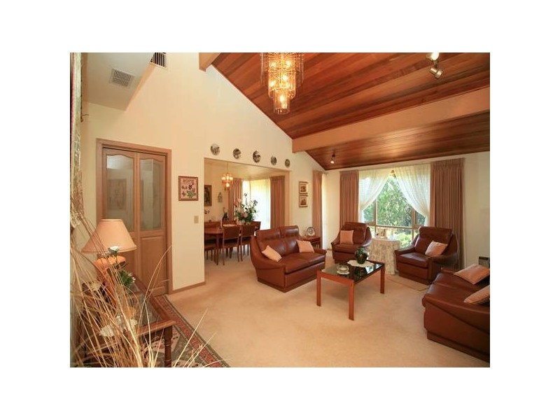 43 Highfield Avenue, Warranwood VIC 3134