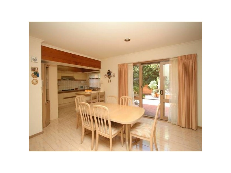 43 Highfield Avenue, Warranwood VIC 3134