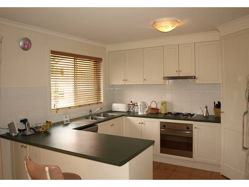 3/8 Sherwood Avenue, Ringwood East VIC 3135