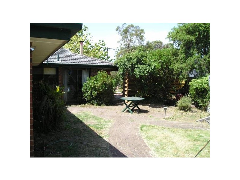 10 Tunbury Close, Ringwood VIC 3134