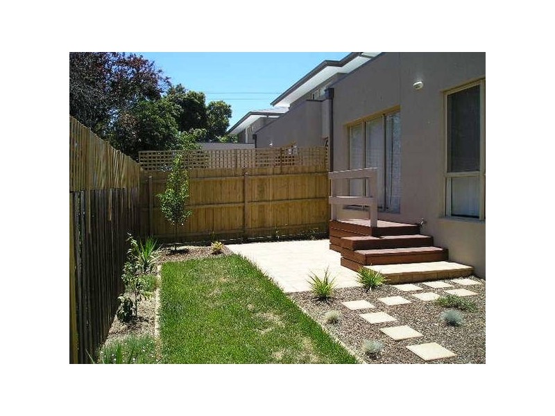 17 Sandgate Avenue, Croydon VIC 3136