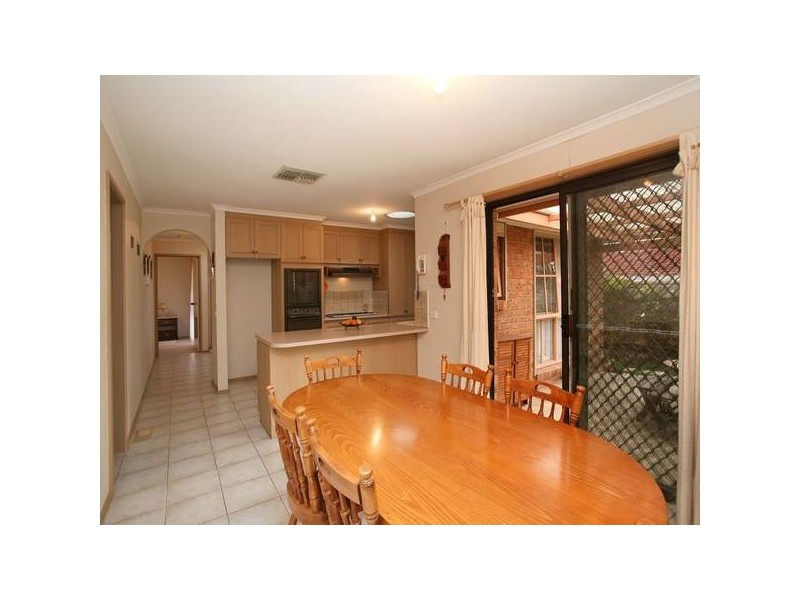 54 Anthony Drive, Chirnside Park VIC 3116