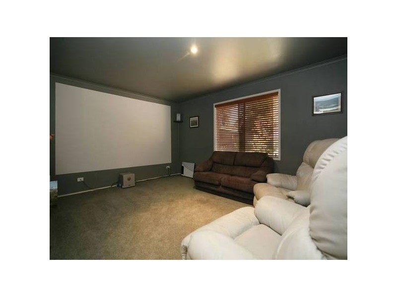 1 Vanessa Court, Warranwood VIC 3134