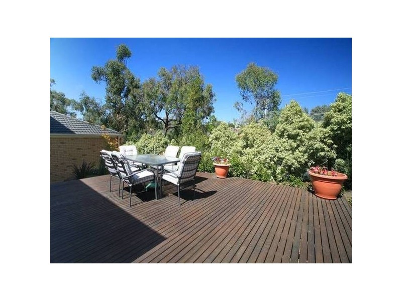 1 Vanessa Court, Warranwood VIC 3134