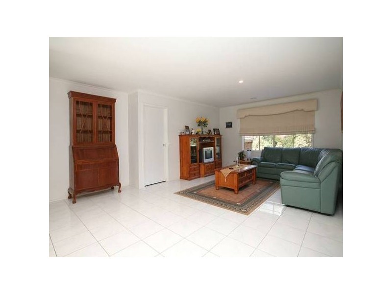 1 Vanessa Court, Warranwood VIC 3134