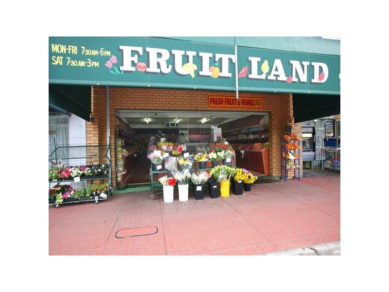 54 Railway Avenue, Ringwood East VIC 3135