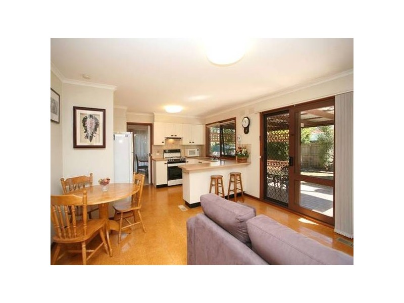 6 Monterey Place, Ringwood North VIC 3134