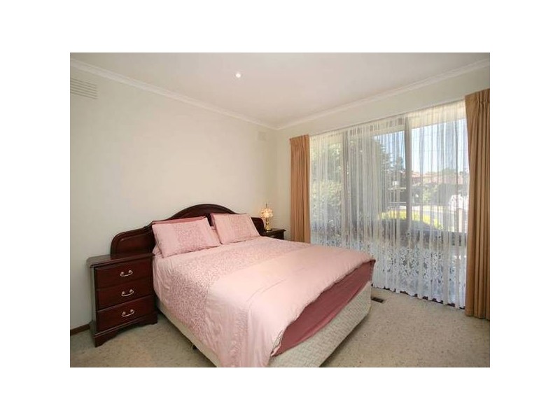 6 Monterey Place, Ringwood North VIC 3134