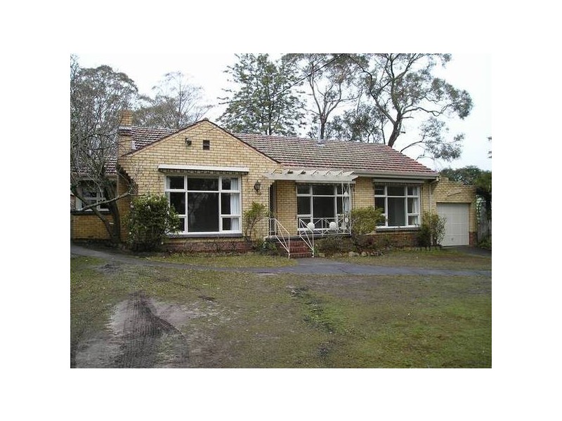 10 Knaith Road, Ringwood East VIC 3135