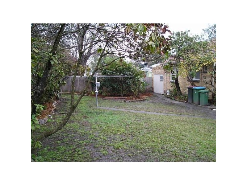 10 Knaith Road, Ringwood East VIC 3135