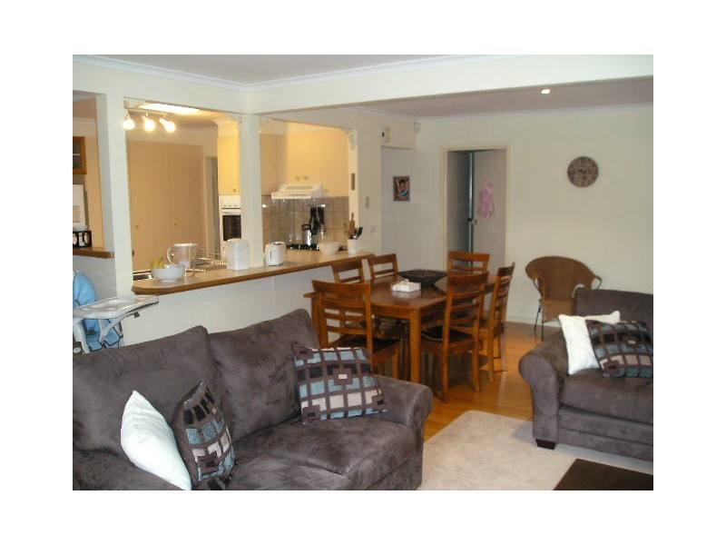 1 McCure Court, Ringwood East VIC 3135