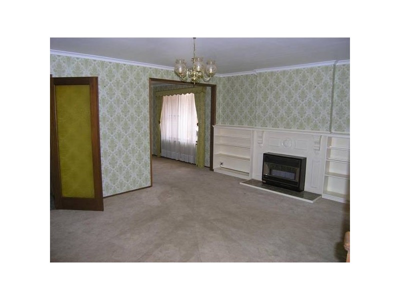 98 Hayrick Lane, Mooroolbark VIC 3138