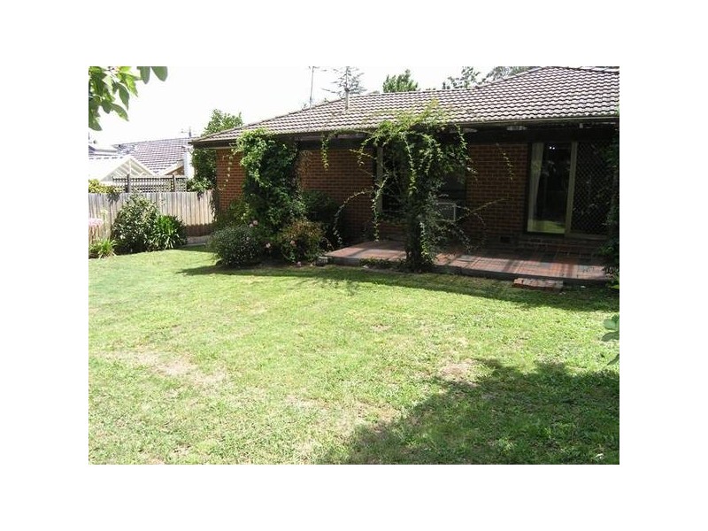 98 Hayrick Lane, Mooroolbark VIC 3138