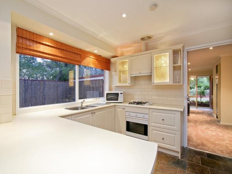 4 Tanya Court, Croydon Hills VIC 3136